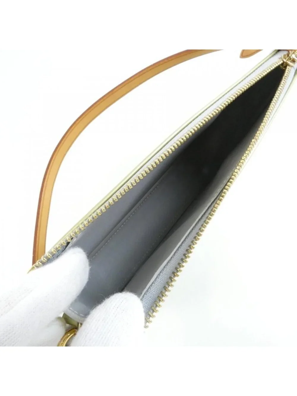 Louis Vuitton Vernis Lexington Pouch